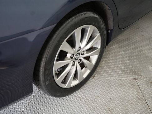 Used 2017 Toyota Camry SE FWD image 59