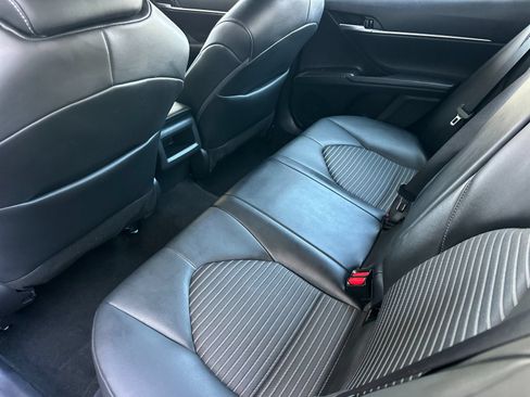 Used 2024 Toyota Camry SE FWD image 11