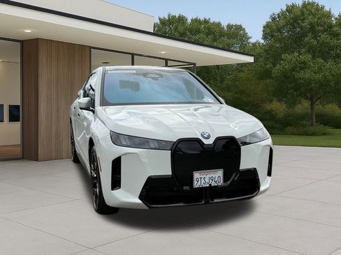 Used 2026 BMW iX xDrive60 w/ M Sport Package image 5