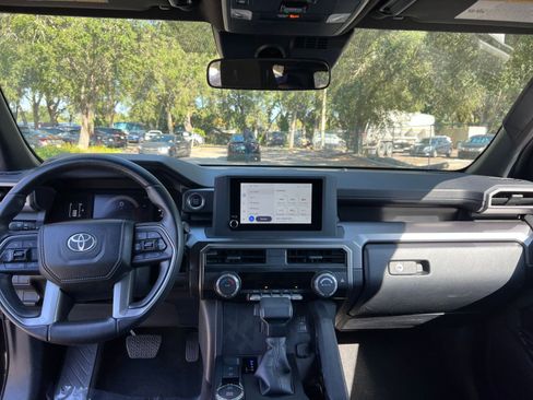 Used 2025 Toyota 4Runner SR5 image 27