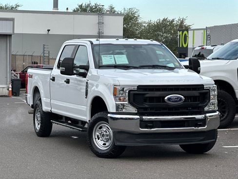 Used 2022 Ford F250 XL w/ Power Equipment Group image 8