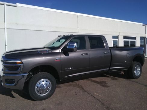 New 2026 RAM 3500 Laramie w/ Towing Technology Group image 2