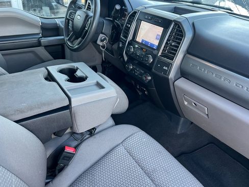Used 2022 Ford F250 XLT w/ FX4 Off-Road Package AWD/4WD image 16