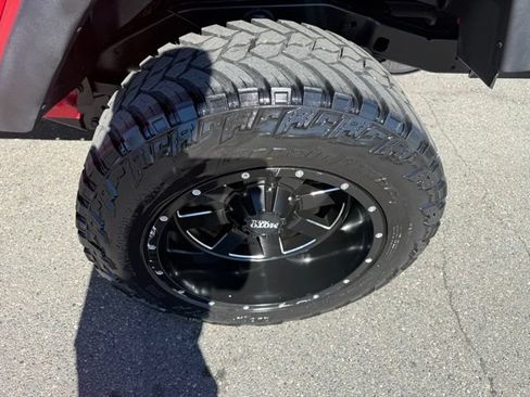 Used 2013 Jeep Wrangler Unlimited Sport AWD/4WD image 12