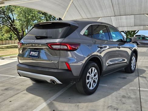 Used 2024 Ford Escape Active AWD/4WD image 5