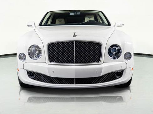 Used 2016 Bentley Mulsanne Speed image 22