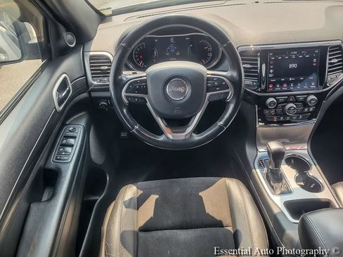 Used 2020 Jeep Grand Cherokee Altitude AWD/4WD image 17