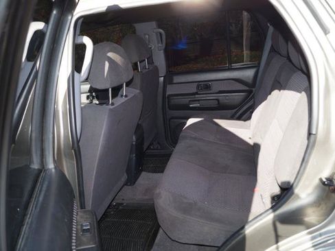 Used 2003 Nissan Pathfinder SE image 26
