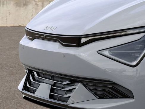 New 2025 Kia EV6 Light w/ Light LR Technology Package image 13