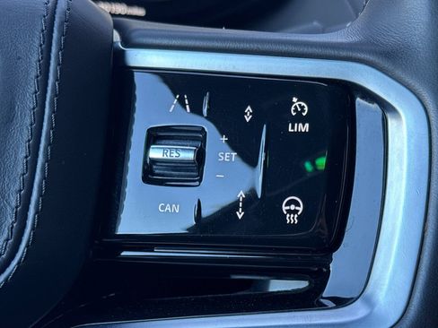 Certified 2023 Land Rover Range Rover Sport SE image 29