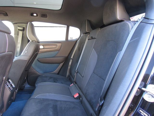 Used 2023 Volvo C40 P8 Recharge Plus AWD/4WD image 15
