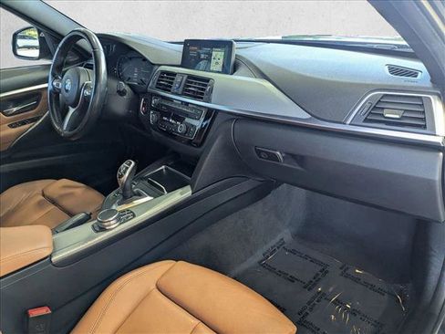 Used 2018 BMW 340i xDrive 340i xDrive w/ Executive Package image 21