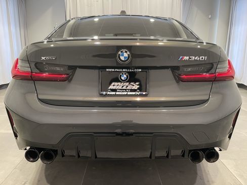 Certified 2025 BMW M340i xDrive w/ Premium Package AWD/4WD image 5