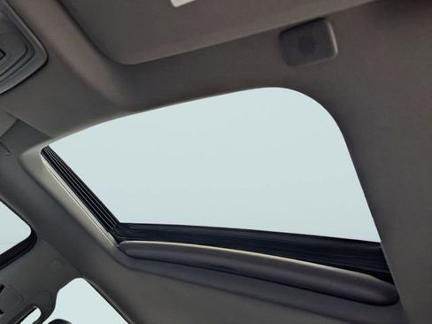 Used 2022 GMC Sierra 1500 SLT w/ SLT Premium Plus Package image 23