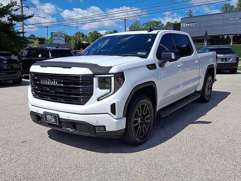Used 2024 GMC Sierra 1500 Elevation w/ Elevation Premium Package AWD/4WD image 4