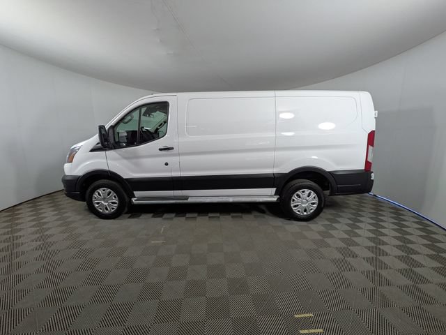 Used 2025 Ford Transit 250 Low Roof RWD image 17