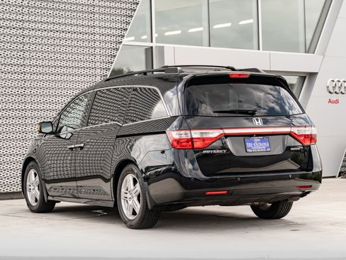 Used 2013 Honda Odyssey Touring image 5