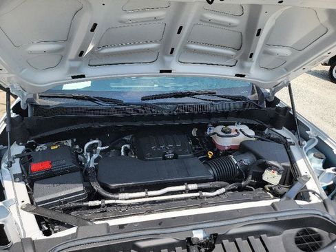 Used 2025 Chevrolet Silverado 1500 W/T RWD image 16