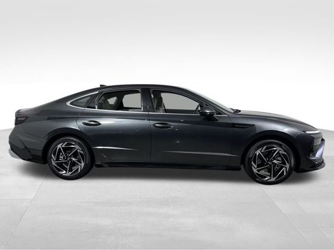 New 2026 Hyundai Sonata SEL FWD image 6