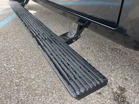 Certified 2025 Toyota Tundra Platinum image 34