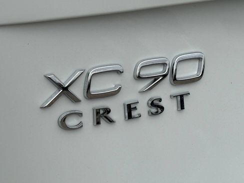 New 2026 Volvo XC90 T8 Plus w/ Protection Package Premier AWD/4WD image 9