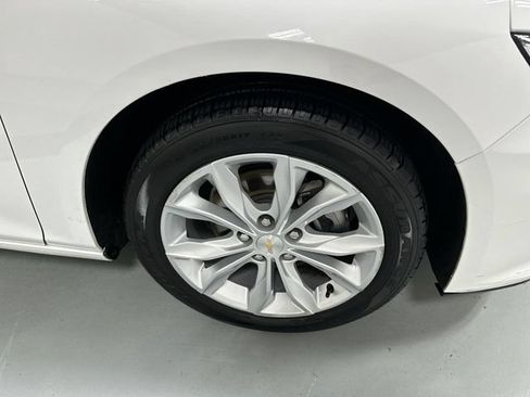 Used 2024 Chevrolet Malibu LT FWD image 19