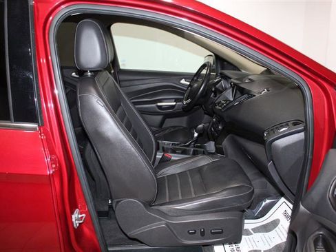 Used 2017 Ford Escape Titanium AWD/4WD image 27
