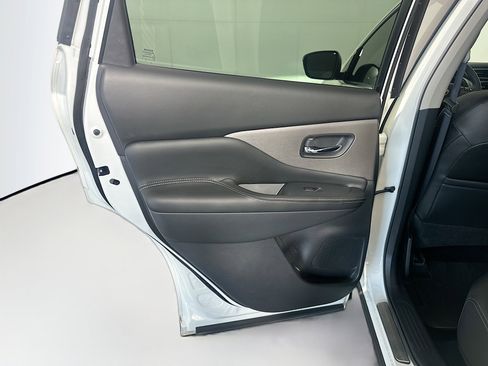 Used 2023 Nissan Murano SV w/ SV Midnight Edition Package image 24