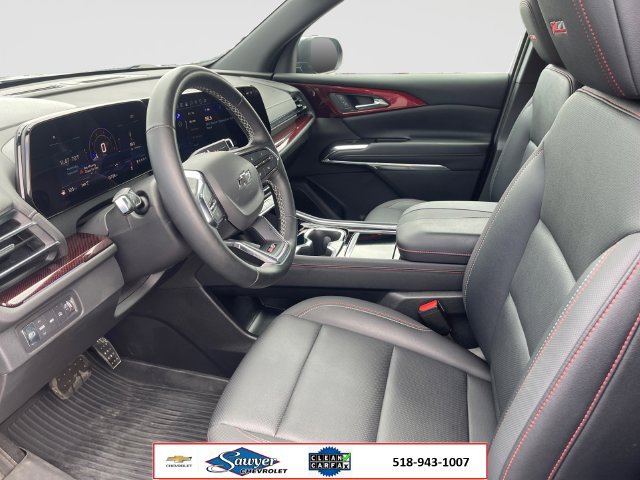 Used 2025 Chevrolet Traverse Z71 w/ LPO, Floor Liner Package AWD/4WD image 10