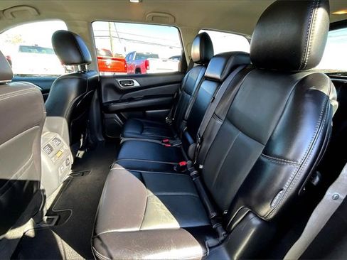 Used 2018 Nissan Pathfinder SL image 20