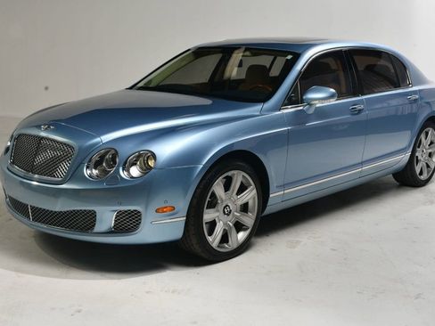 Used 2009 Bentley Flying Spur Flying Spur image 2