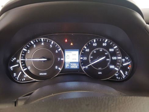 Used 2019 Nissan Armada SL w/ Premium Package image 18