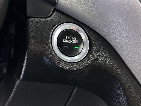 Used 2022 Chevrolet Equinox LS FWD image 17