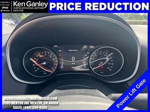 Certified 2021 Jeep Compass Latitude w/ Sun and Sound Group AWD/4WD image 17