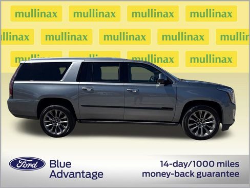 Used 2020 Cadillac Escalade ESV Platinum w/ Escalade Sport Edition image 2