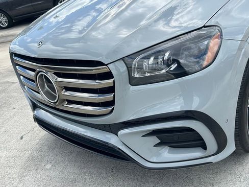 Used 2024 Mercedes-Benz GLS 450 4MATIC w/ AMG Line Exterior image 16