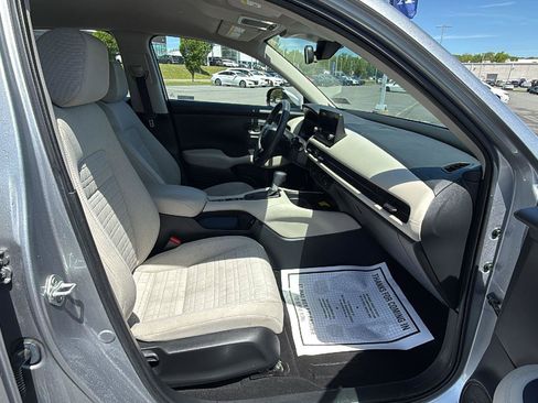 Used 2023 Honda HR-V LX image 18