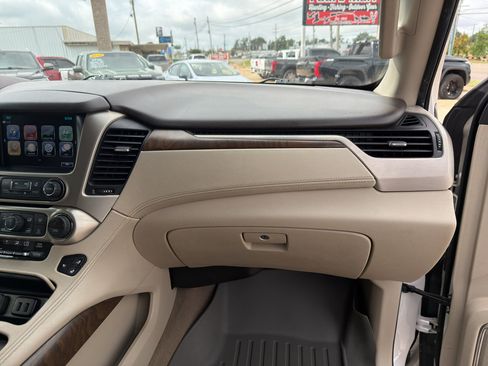 Used 2019 GMC Yukon XL Denali w/ Denali Ultimate Package RWD image 38