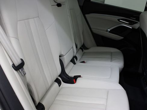 Used 2025 Audi Q5 Premium Plus AWD/4WD image 21