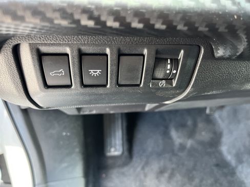 Used 2025 Subaru Ascent Premium AWD/4WD image 18