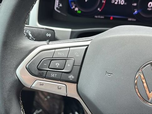 Used 2023 Volkswagen Atlas SE AWD/4WD image 22
