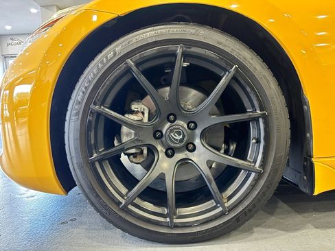 Used 2017 Nissan 370Z Coupe RWD image 30