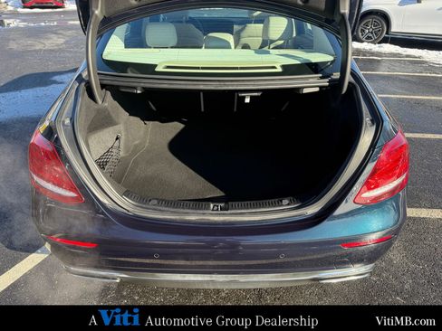Used 2017 Mercedes-Benz E 300 4MATIC image 24