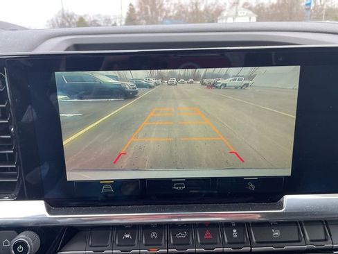 Used 2024 Chevrolet Silverado 1500 RST image 18