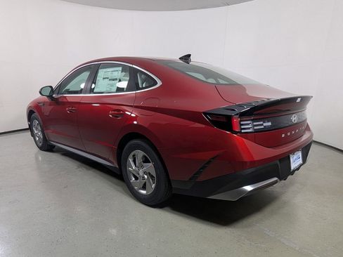 New 2026 Hyundai Sonata SE FWD image 5