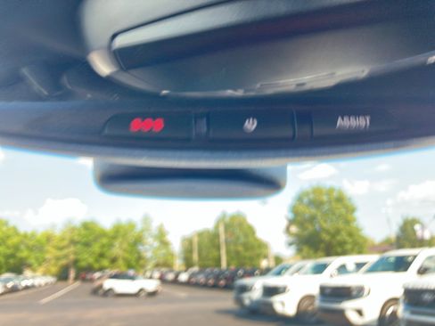Used 2018 Dodge Durango GT w/ Premium Group AWD/4WD image 24