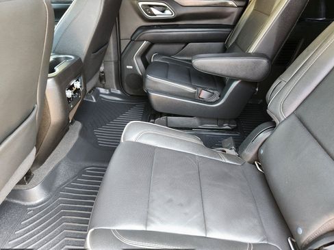 Used 2021 GMC Yukon XL SLT w/ SLT Premium Package RWD image 13