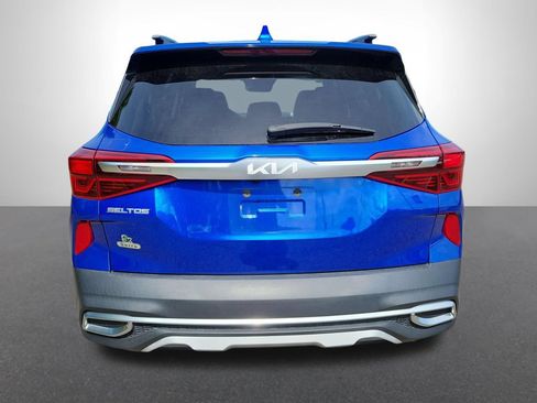 Used 2023 Kia Seltos S w/ Navigation Package FWD image 4