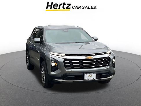 Used 2025 Chevrolet Equinox LT image 1