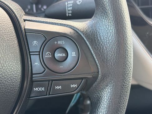 Used 2024 Toyota Corolla LE image 34